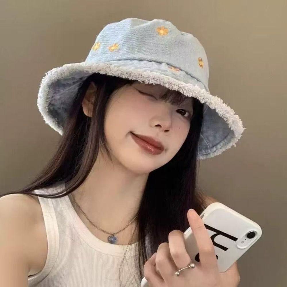 Foldable Women's Sun Hat Flower Embroidery Fisherman's Hat Denim Bucket Hat Summer Outdoor