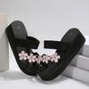 Модные простые шлепанцы на высоком каблуке с цветком, женские новые, больших размеров, на толстой подошве, сандалии, женские летние пляжные нескользящие танкетки, слайды Mujer