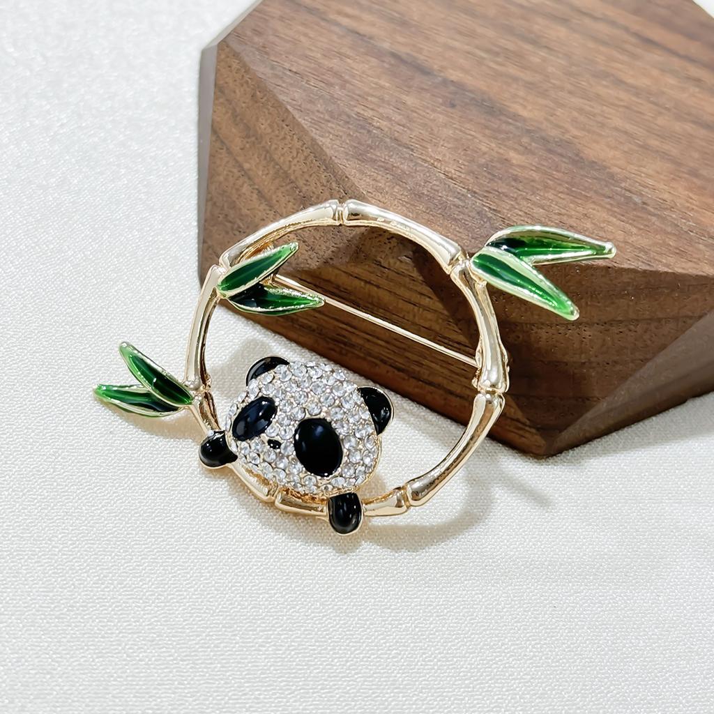 Exquisite Panda Bamboo Brooch Versatile Premium Sense Female Cute Corsage Temperament Pin Suit Coat Accessories