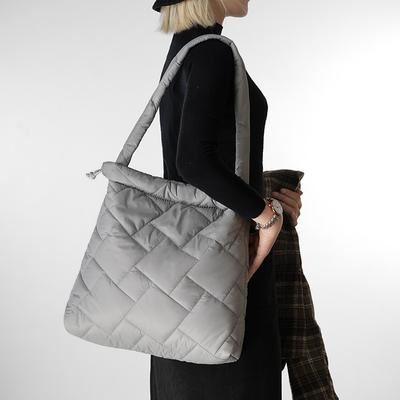 Зимняя сумка-тоут женская большая вместительная сумка Diamond Down Bag повседневная универсальная сумка через плечо Super Fire Cloud Tide