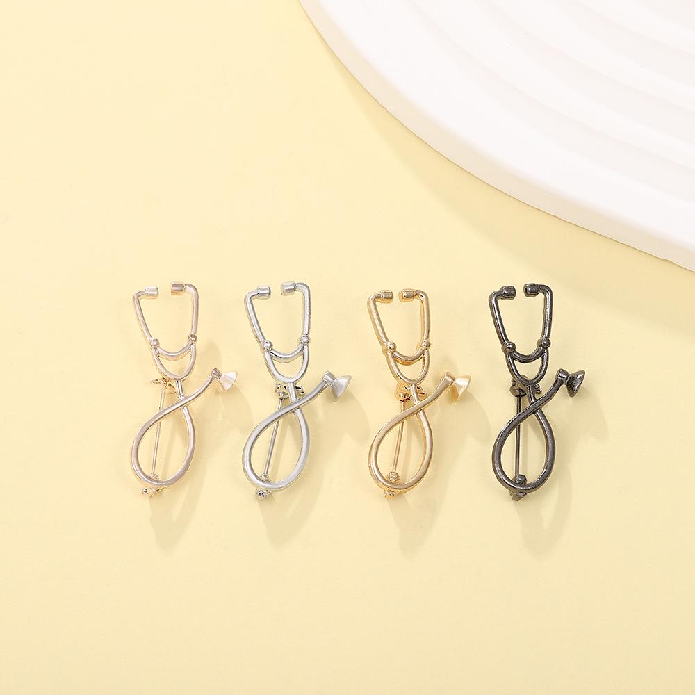 European and American Doctor Who Colorful Cartoon Stethoscope Brooch - Fun Matching Collar Pin Accessory