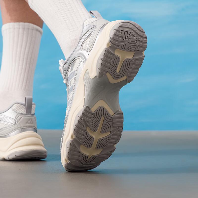 adidas XLG FIN Повседневная обувь в стиле "папины кроссовки"