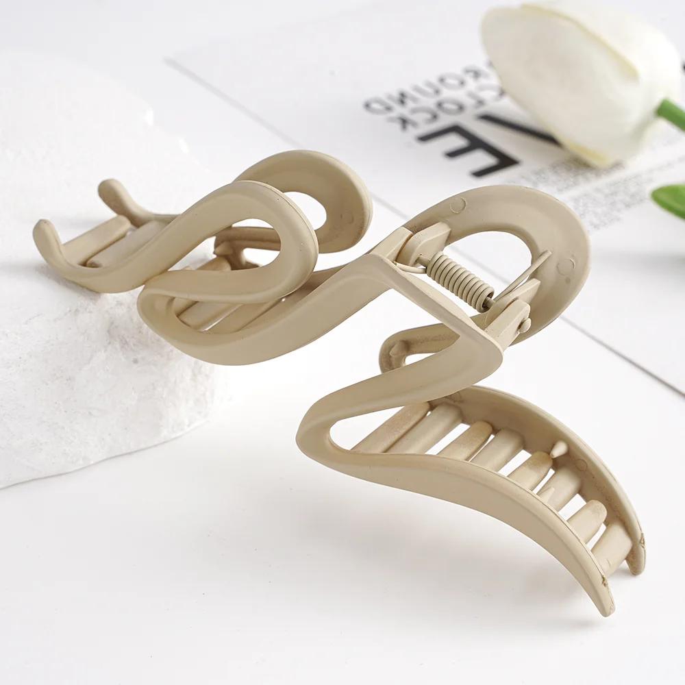 13cm Matte Acrylic Hair Clips for Women Wave Hair Claw Ponytail Holder Girls Hair Accessories Headwear 4 Colors