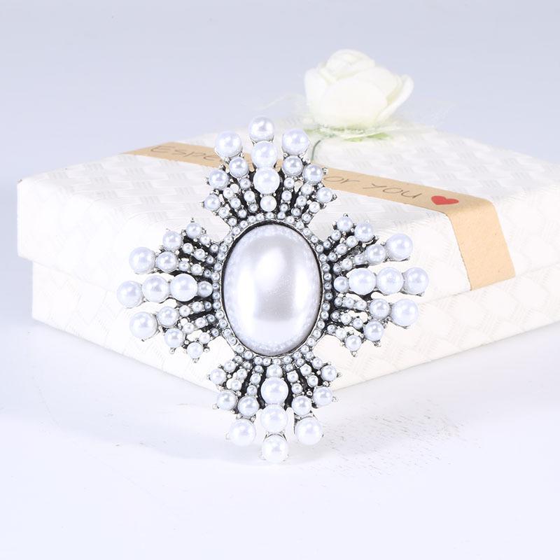 Vintage Baroque Pearl Brooch Exaggerated Cross Brooch Brooch Fashion Multifunctional Clothing Accessories