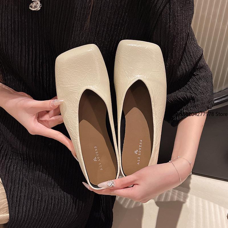 Модные корейские крутые шлепанцы на толстом каблуке для женщин 2025 весна новинка удобная мягкая подошва закрывающая ногу сумка на голову и половина шлепанцы женские балетки