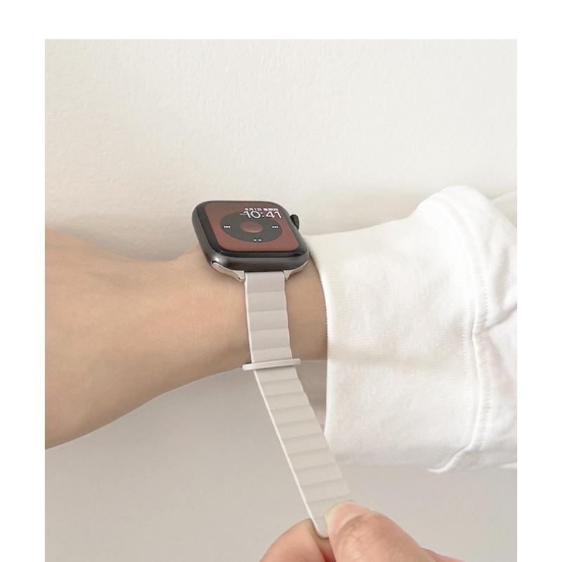 Женский тонкий силиконовый ремешок с магнитной застежкой для Apple Watch S11 10 46/42 мм 45 мм 44 мм Тонкие ремешки 38 мм 40 мм 41 мм Браслет iWatch SE 9 8 7 6