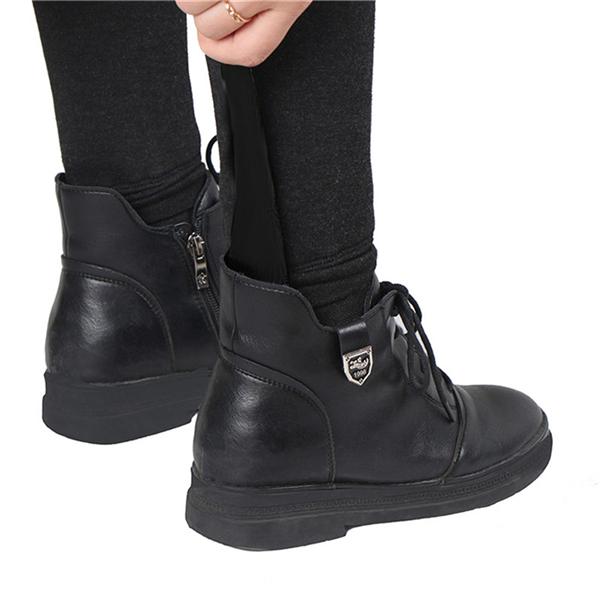 Пластиковый рожок для обуви. Пластиковая маленькая обувь. Обувь для съемника. Обувь для тяги. Носите обувь.