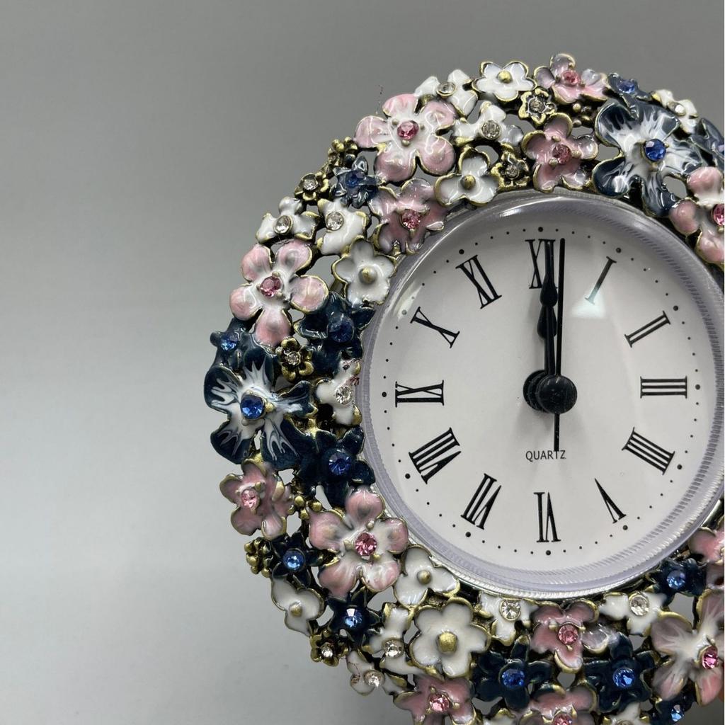 Европейские простые и креативные эмалевые настольные часы, металлические украшения, часовая декорация, бытовые настольные часы, будильник для спальни