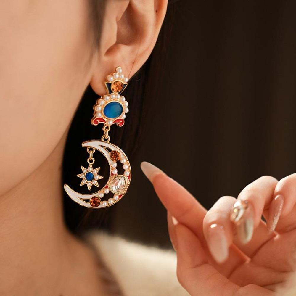 Ear Jewelry Vintage Earrings Women Light Luxury Moon Stud Earrings Star Pendant Earrings Gift