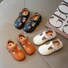 2024 Новые мягкие повседневные туфли с ремешком на липучке и липучке для девочек, прямые поставки, кожаные туфли для мальчиков, нескользящие мокасины для детей и девочек