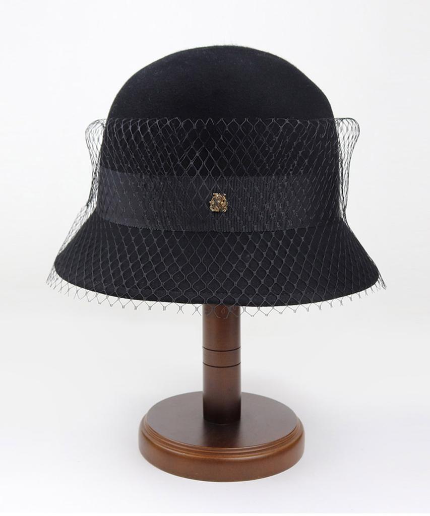 Kaliseumontapone Lucia Wool Veil Beaded Cloche Hat