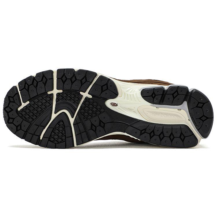 New Balance Кроссовки унисекс 2002R Adrift Moonbeam Коричневые Castlerock M2002RHS