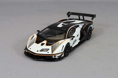 HUNG HING TOYS 1/64 Lamborghini Essenza SCV12 (КОСМИЧЕСКИЙ БЕЛЫЙ)