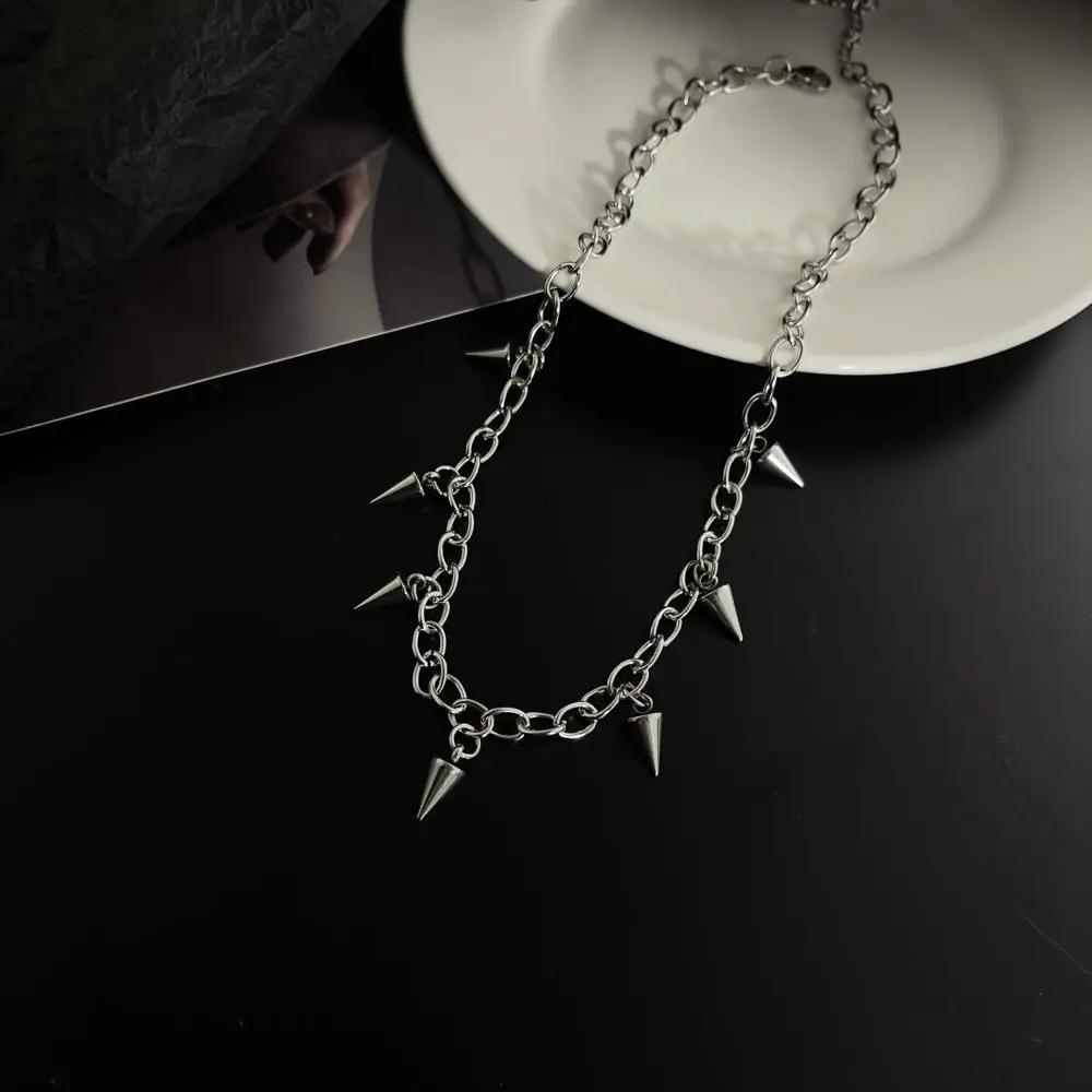 Men Punk Rivet Tassel Necklace Hip Hop Women Fashion Geometric Titanium Steel Chain Necklace