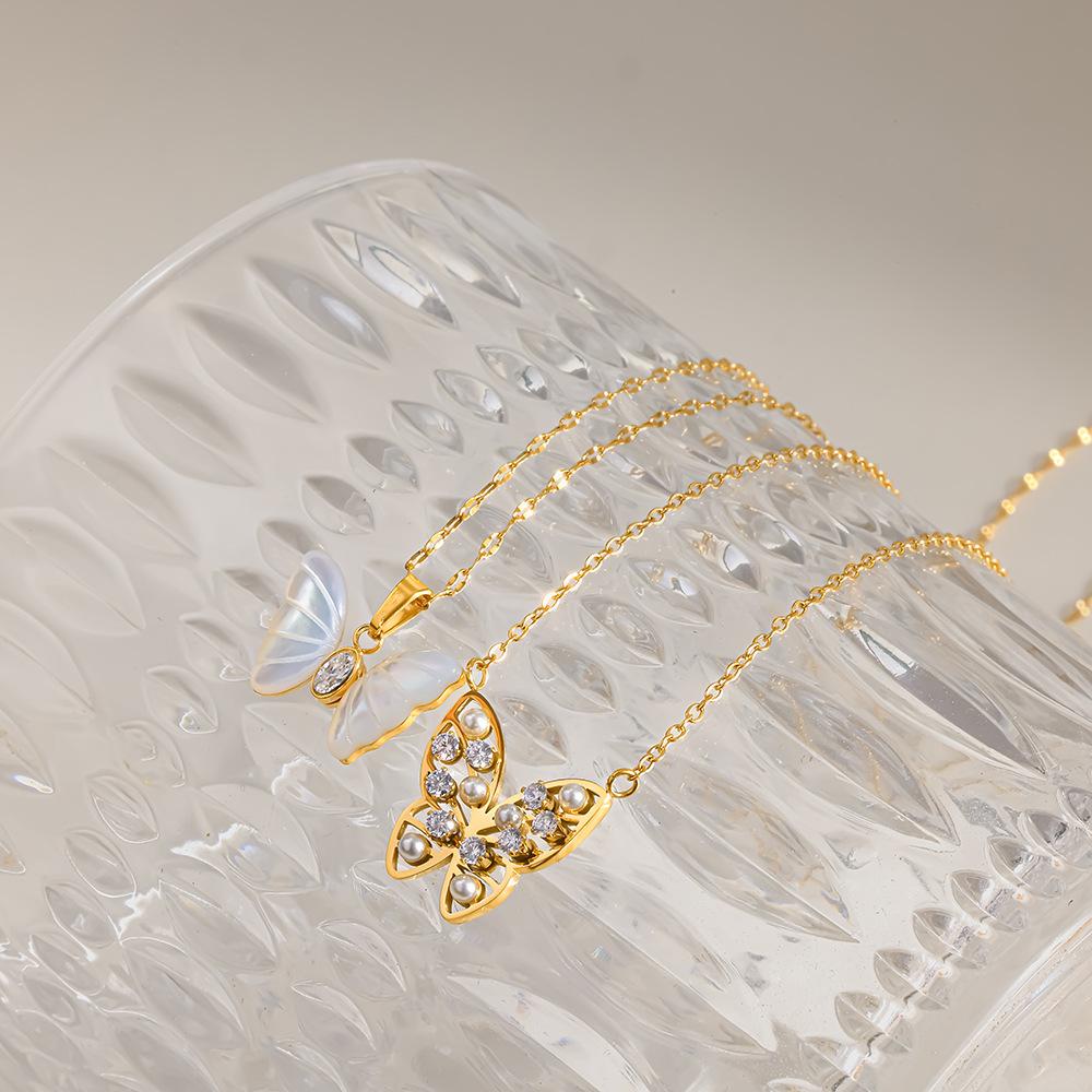 Explosive fashion temperament inlaid zircon imitation mother of pearl butterfly pendant necklace women's stainless steel waterproof neck chain