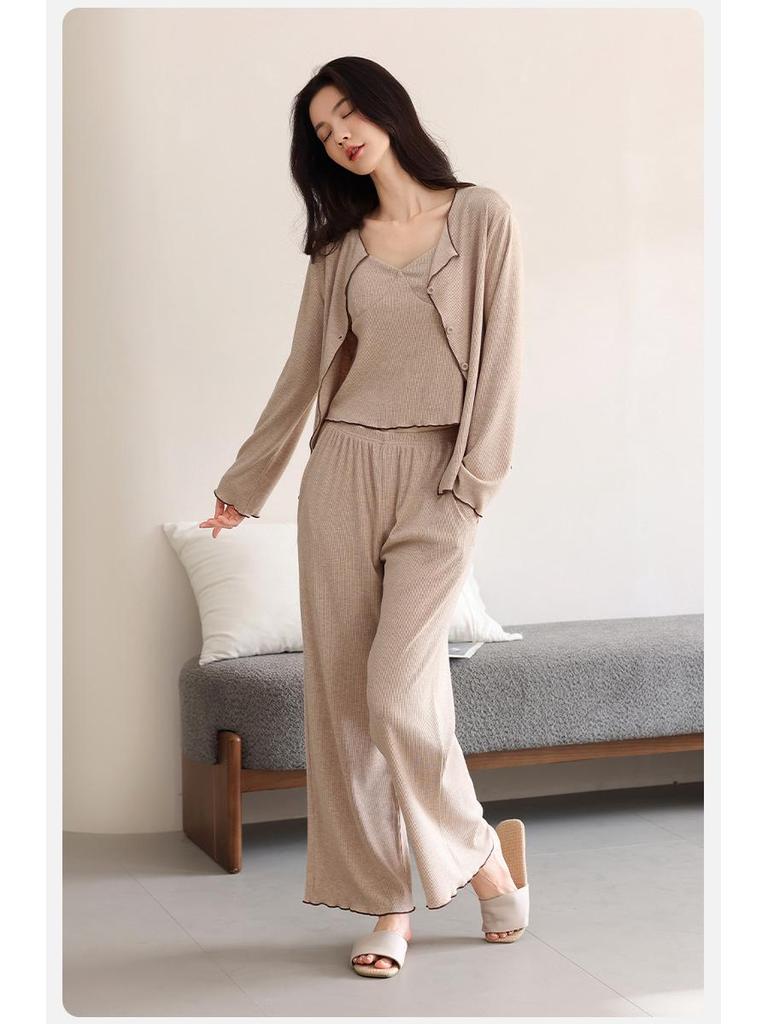 Женский модальный пижамный комплект с длинным рукавом, с вкладышами для бюстгальтера, майкой и брюками, осенне-зимний комплект из 3 предметов, подходит для улицы.