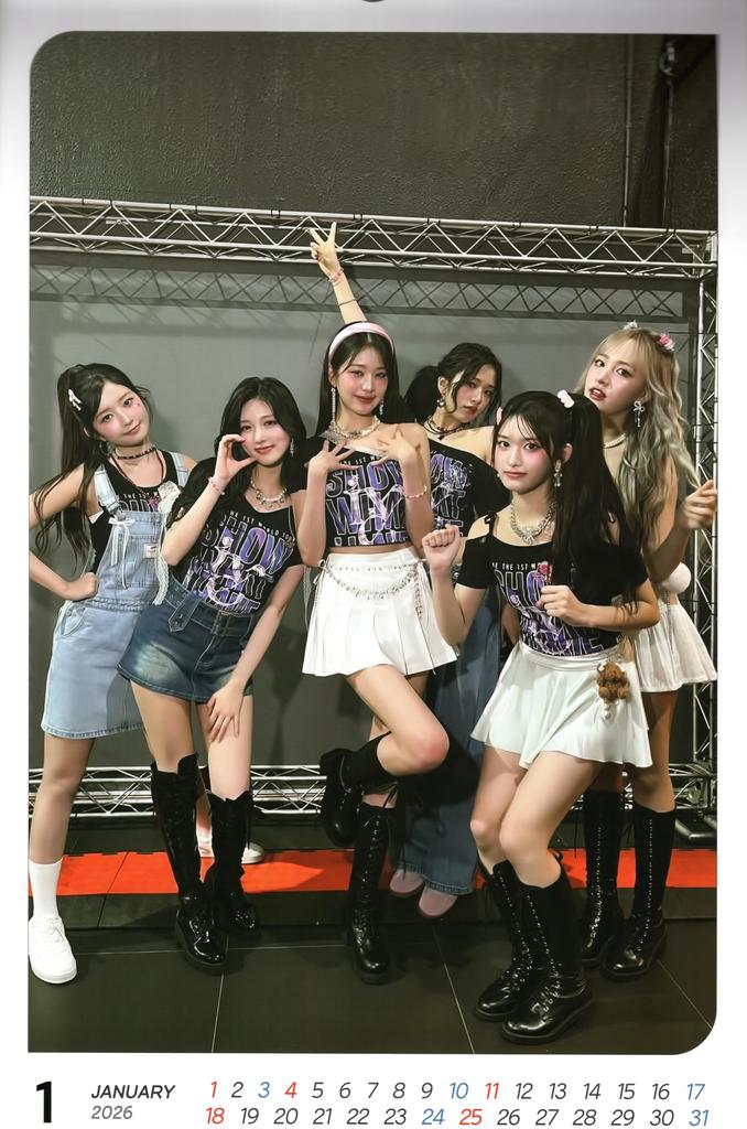 IVE Ive Goods Large Wall Calendar 2024 Sticker Set (Reiwa 6) + K-POP