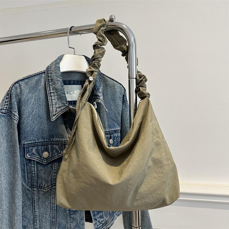 Новая модная повседневная сумка-тоут с простым и красивым осенним дизайном, большой вместимости, с драпировкой, через плечо, кроссбоди, персонализированная