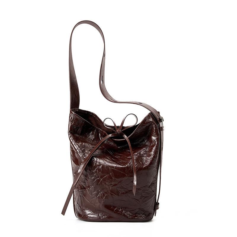 Vintage Classic Leather Women's Bag Bucket Bag Fashion Niche Hand Grab Leather Single Shoulder Crossbody Tote