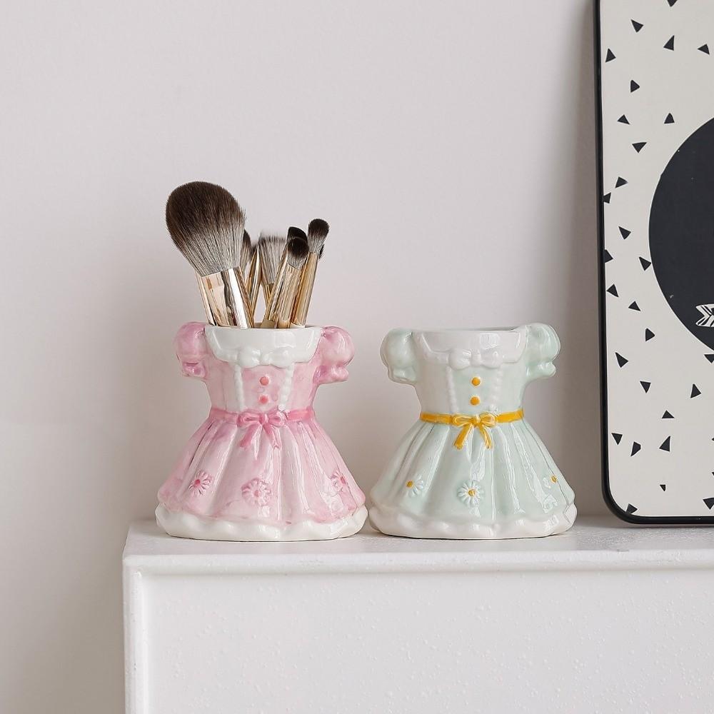 Ceramic Makeup Brush Holder Large Capacity Princess Dress Storage Box  Study Essential
