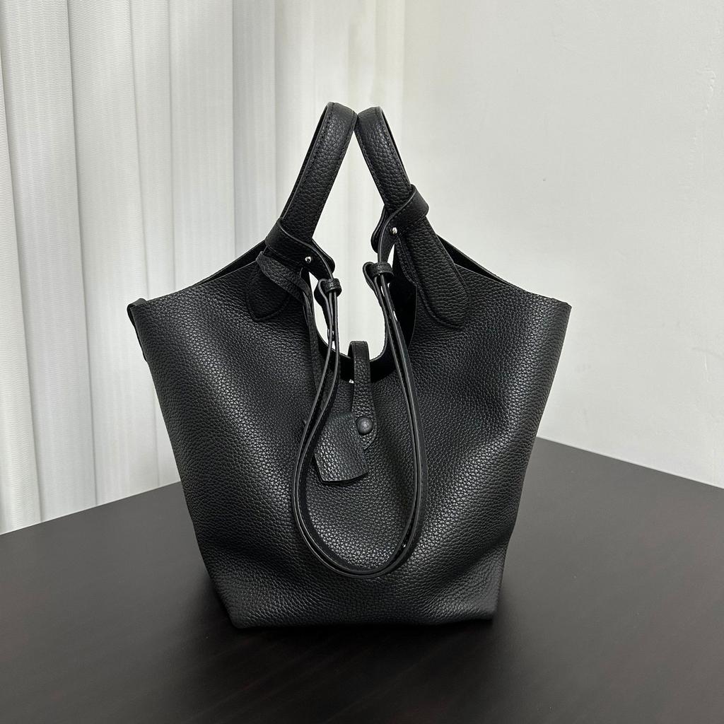 2025 New Niche Old Money Style Large Capacity Vegetable Basket Baotou Layer Lychee Cowhide Commuting Bucket Tote Bag