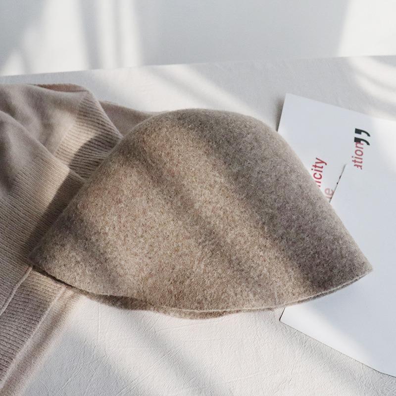 Australian Wool Bucket Hat Women's Autumn and Winter Light Luxury High-end Feeling Show Face Small Bucket Hat Cold Wind British Warm Hat