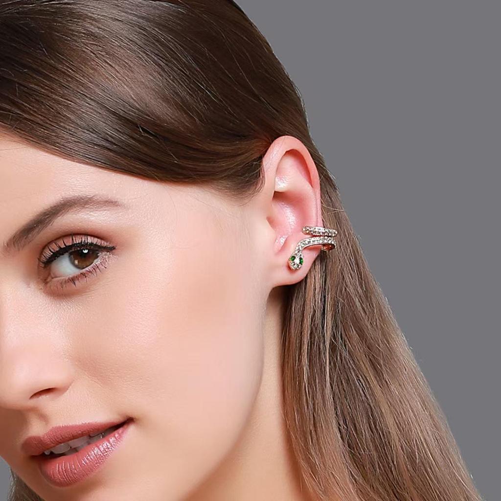 Элегантные серьги-клипсы в виде змеи с бриллиантами - без прокола, минималистичная мода, нишевый дизайн