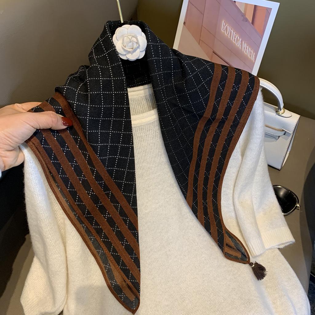 High-End Light Luxury Square Scarf Geometric Ethnic Style Versatile 70 Shawl Outer Square Scarf Scarf Little Plaid Silk Scarf