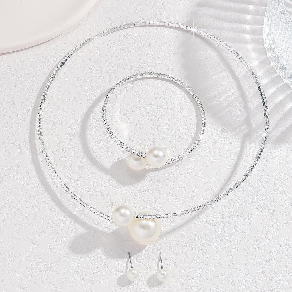 Элегантный набор чокер, браслет и ожерелье из жемчуга и страз для свадеб и вечеров