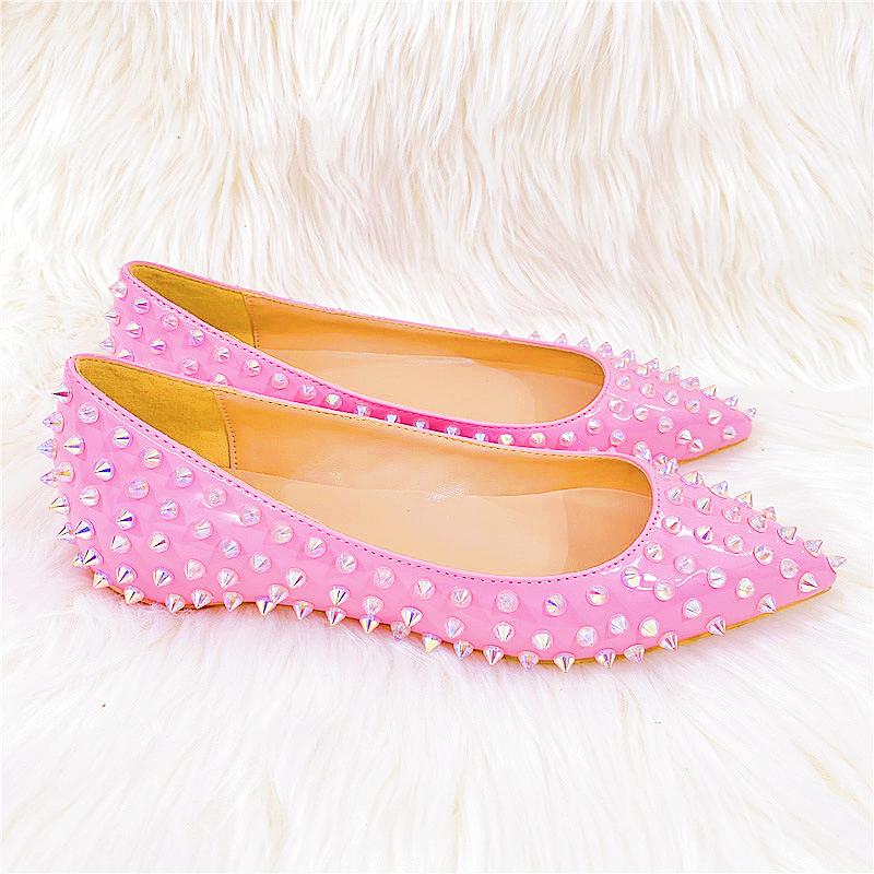 Розовые универсальные модные женские туфли-одиночки с заклепками на плоской подошве, туфли больших размеров