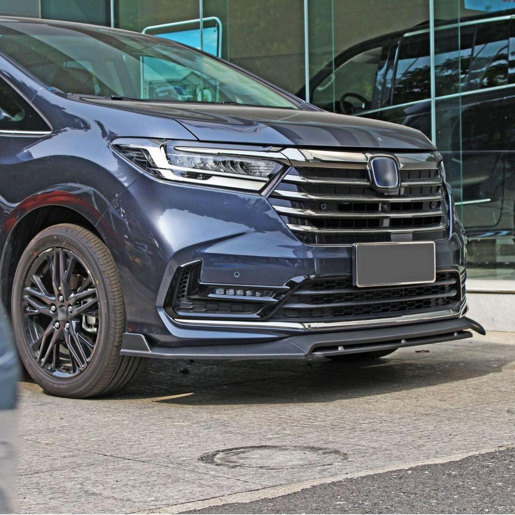 Комплект переднего сплиттера и заднего спойлера для Honda Odyssey 2022 года