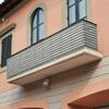 Защитная сетка для балкона, ограждения 0,9 х 5 м, забор-ширма для террасы, балкона, серо-белая в полоску