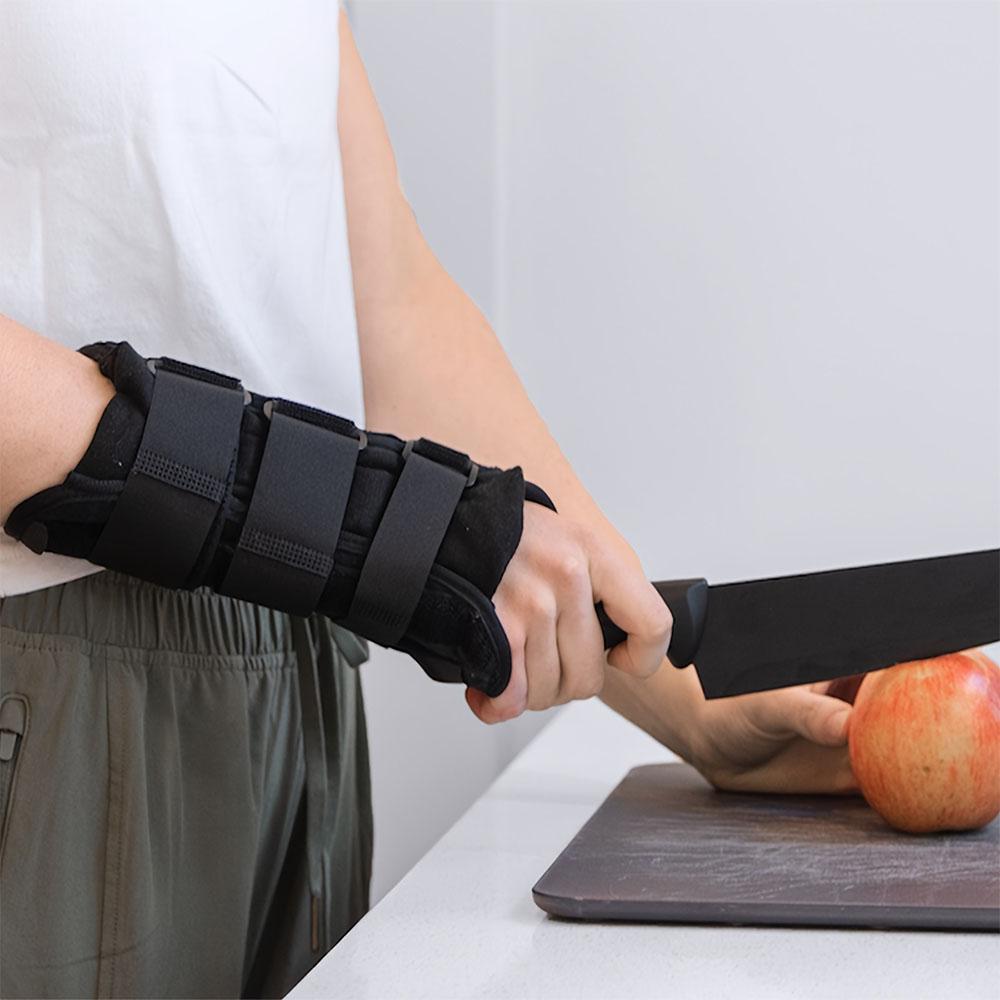 Wrist Strap with Thumb Support, One-size-fits-all, Wrist Guard, Thumb Guard