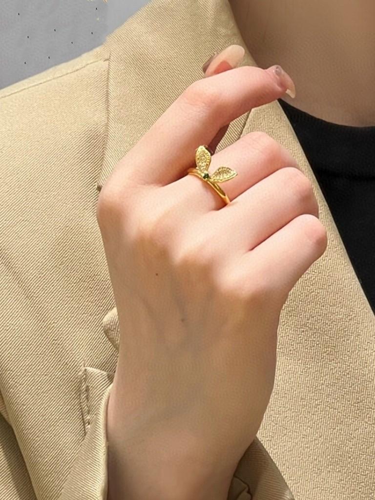 Трендовое кольцо с кроличьими ушками Минималистичный дизайн Красивое золотое кольцо на палец для молодых женщин