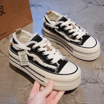 Популярные парусиновые туфли летние женские 2025 новые маленькие белые туфли маффин борд туфли тонкие дышащие иностранные повседневные женские туфли