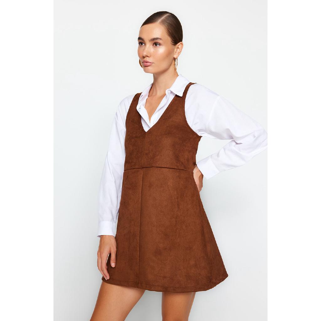 Коричневое замшевое мини-вязаное платье без рукавов с v-образным вырезом Twoaw24el00543