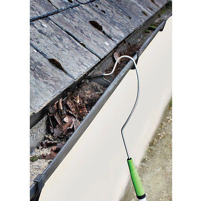 Telescopic Gutter Cleaning Brush Kit with Leaf Shovel , PP Eaves Cleaning Tool Set