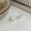 Серьги с широким лицом в форме буквы C Tang Grass Pattern Новые серьги с простым китайским узором Niche Design Sense