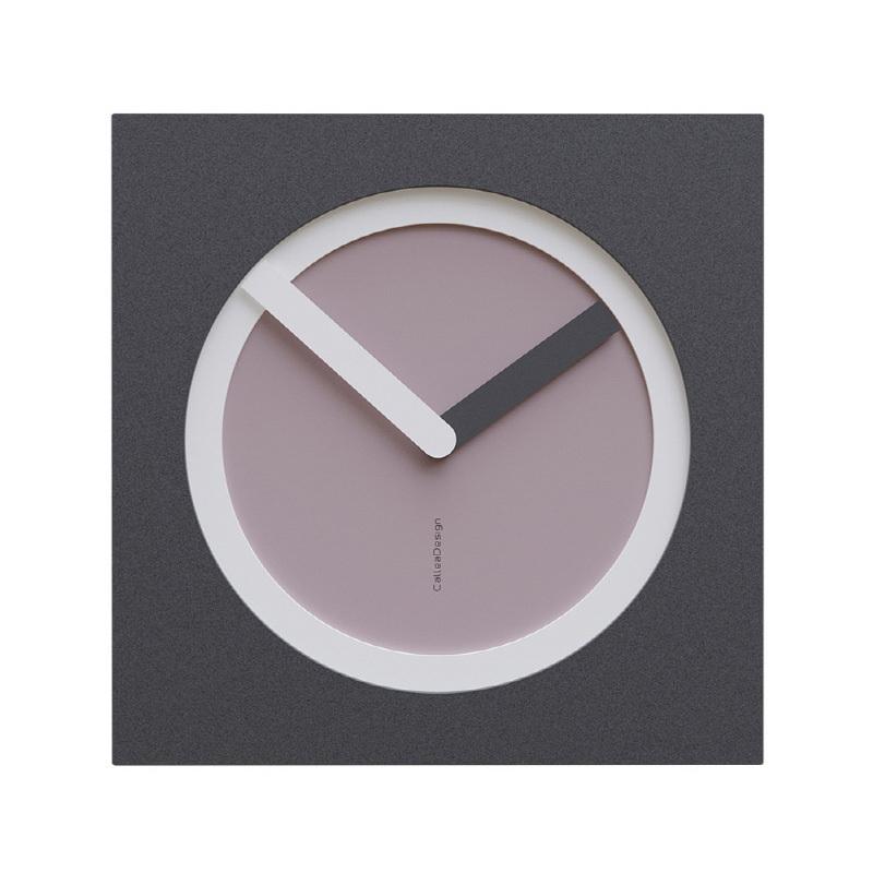 Kkalleadijain Kam Wall Clock