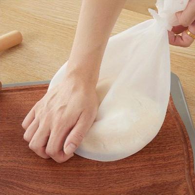 Выпекайте как профессионал с нашими новыми многоразовыми силиконовыми пакетами для замешивания теста, выпечки и приготовления пищи.