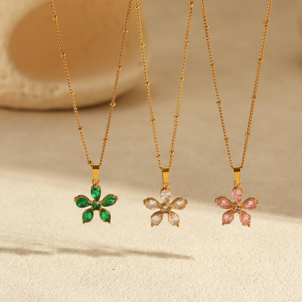 GEMCHIC Women's Layered Zircon Flower Pendant Necklace 18K Gold Plated Stainless Steel Choker for Party Daily Wear