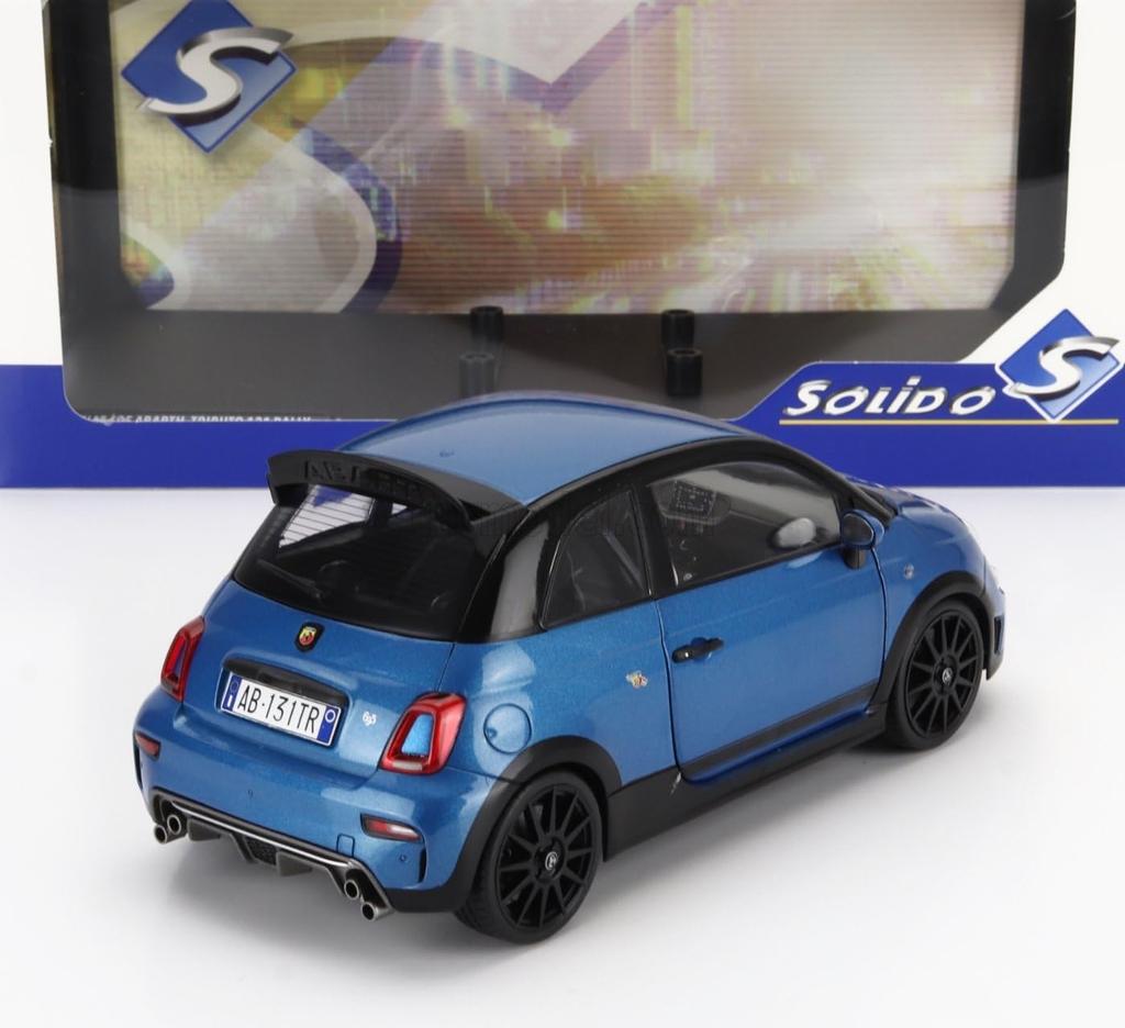 Модель автомобиля в масштабе 1/18 Fiat 500 Abarth SOLIDO 1/18 FIAT NUOVA 500 ABARTH 695 (ДАНЬ УВАЖЕНИЯ FIAT 131) 2022 СИНИЙ ЧЕРНЫЙ 1811303