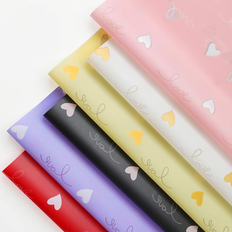 20 шт. упаковочный материал для букетов 57x57 см. Цветочная упаковка ко Дню святого Валентина. Сделай сам. Упаковка для подарков с принтом «Любовь». Цветочная упаковочная бумага.