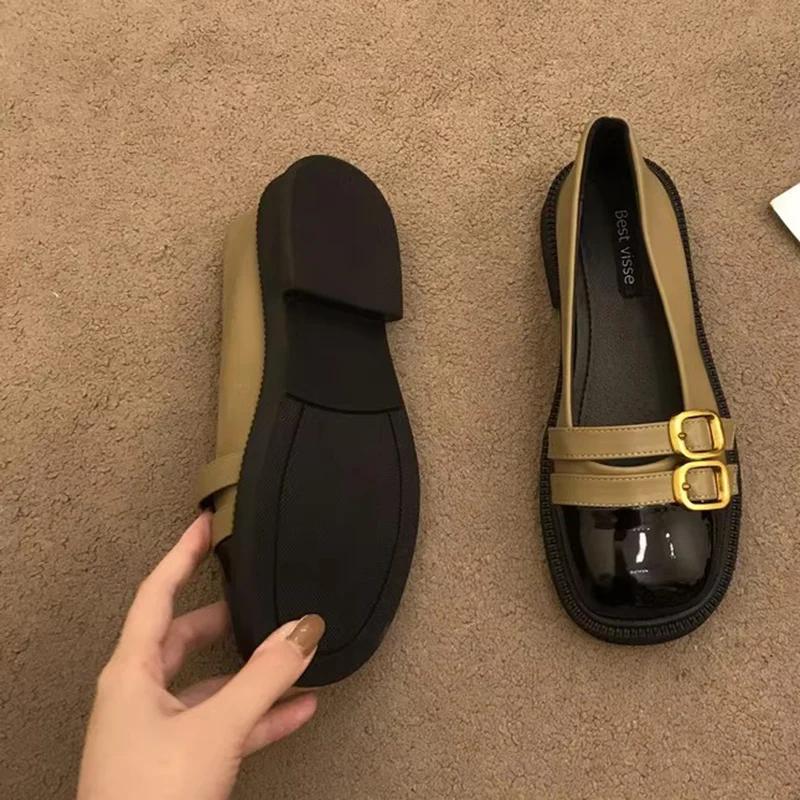 Модные винтажные лоферы с двойной пряжкой на низком каблуке для женщин 2025 весна пэчворк из искусственной кожи женские балетки