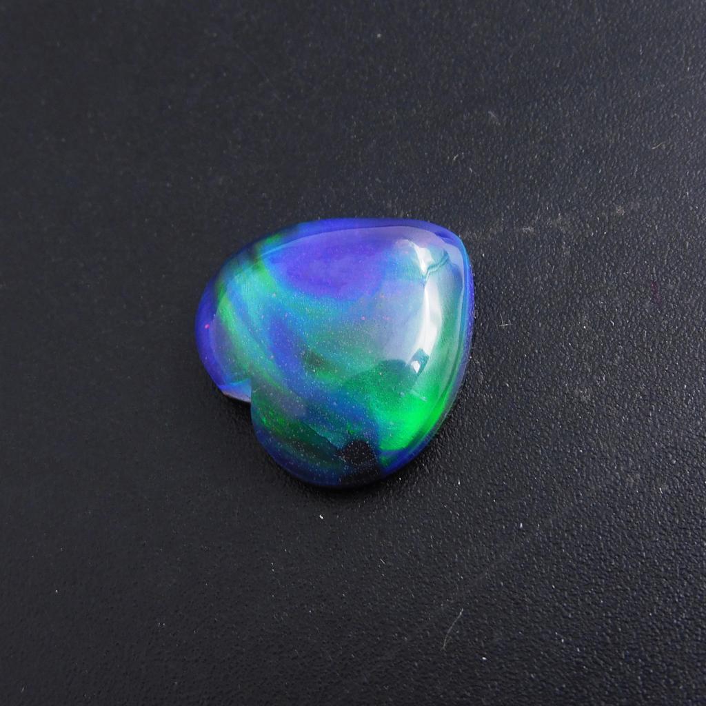 Lab Created Opal Heart 8.00 Ct Excellent Certified Loose Gemstone
