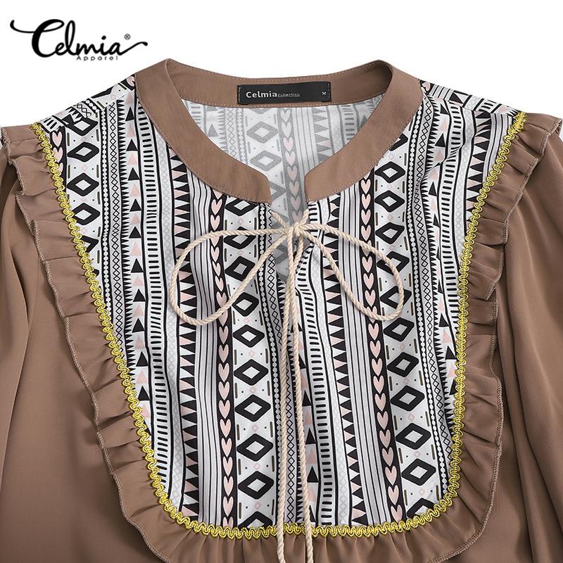 Женское демисезонное платье с вышивкой