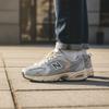 New Balance Кроссовки унисекс 530 Silver Moonbeam Белый Серебристый Металлик MR530VS