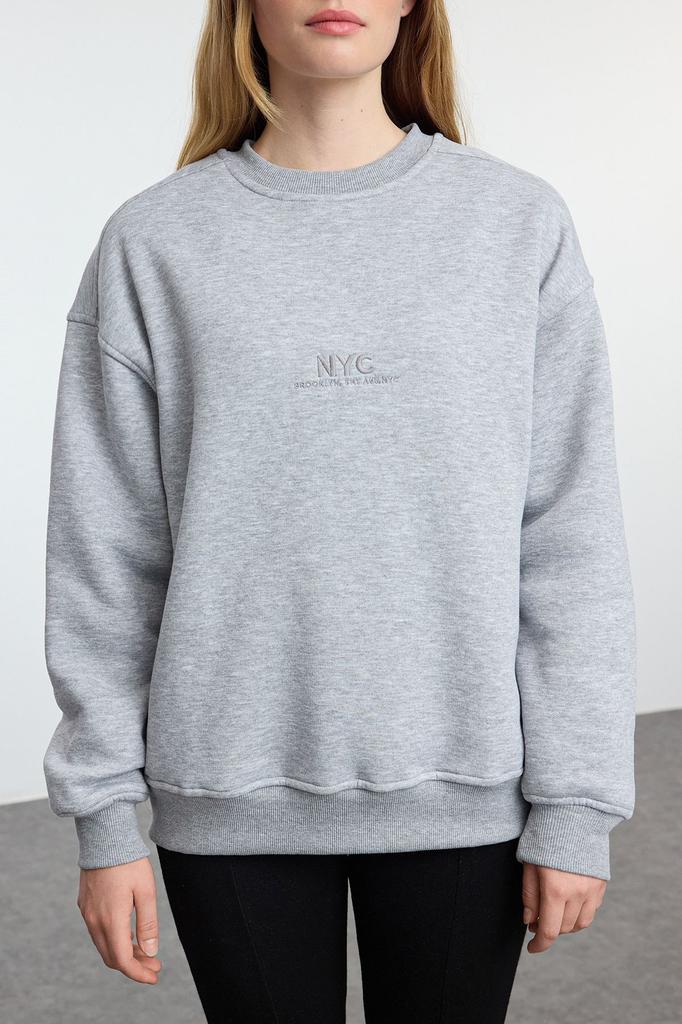 Женская модная стильная толстовка с красным слоганом и вышитым узором оверсайз, толстая внутри флисовая вязаная толстовка