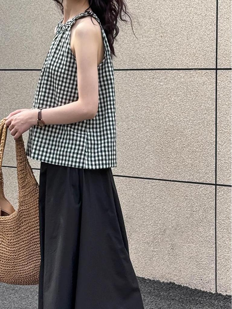 Ретро клетчатый топ-камезоль на халтере, черно-белый, весна/лето 2025