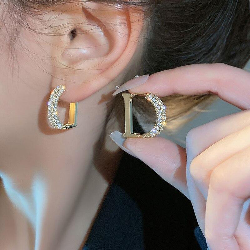 Европейские и американские блестящие серьги-кольца с буквой D для женщин, модные серьги-кольца Huggie, свадебные женские украшения